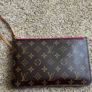 Louis Vuitton Monogram MM Pouch